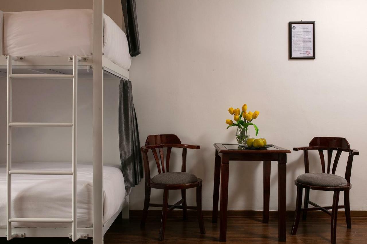 Hanoi Backpackersuite Hostel Bagian luar foto